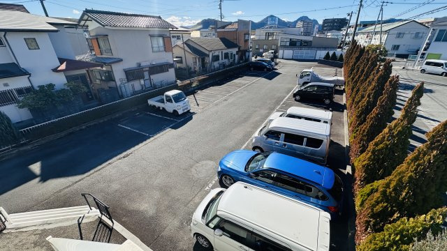 セジュール９５２の駐車場