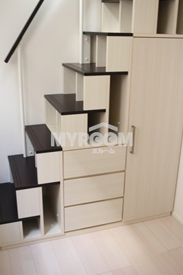 スクリーア永福の収納|階段下収納☆