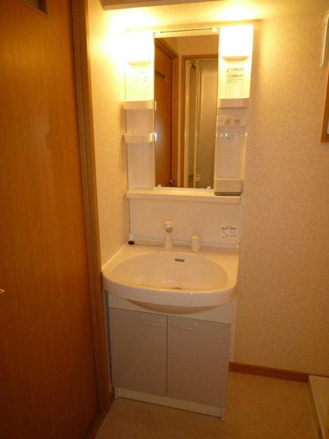 Ｃｏｍｏｄｏの独立洗面台