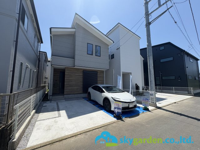 茅ヶ崎市香川5期　新築戸建　全2棟1号棟の前面道路含む現地写真|前面道路含む現地写真です