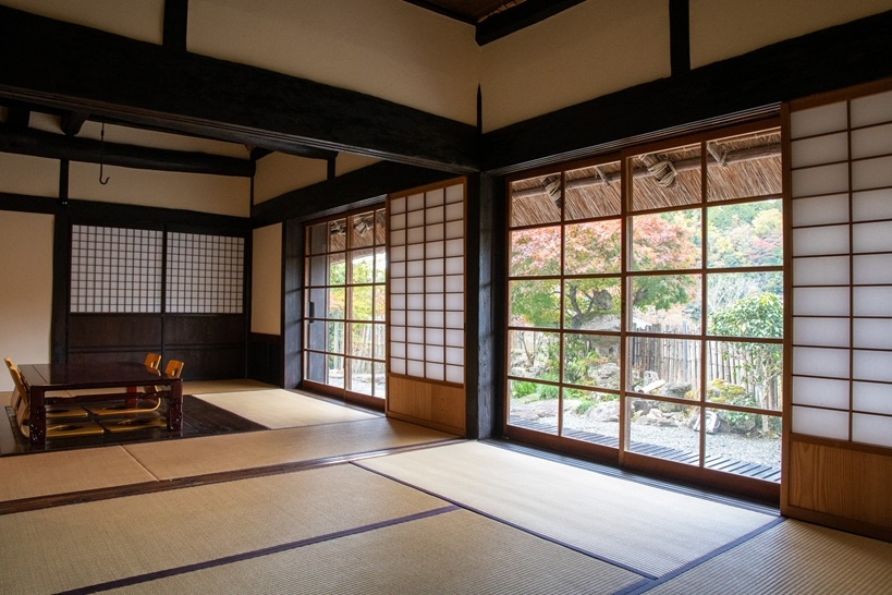 丹波篠山市栗柄の中古一戸建の居間・リビング