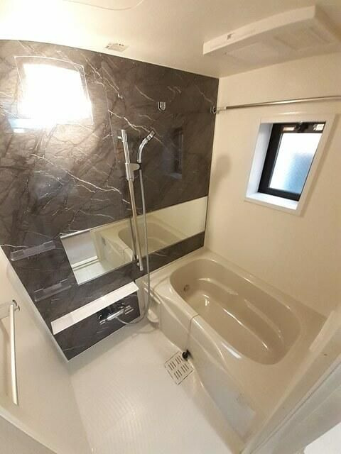 サリックス浅草の浴室