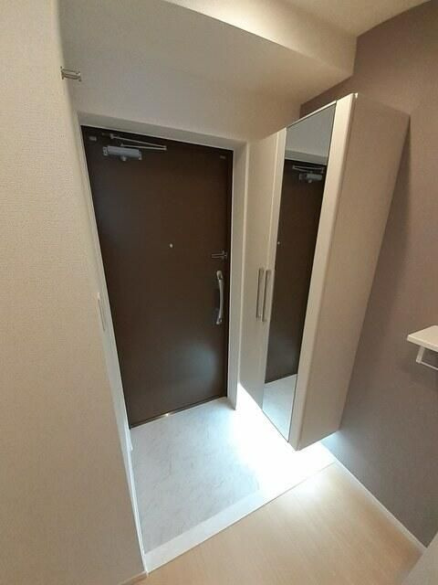 サリックス浅草の玄関