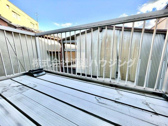 大東町2丁目テラスハウスのバルコニー