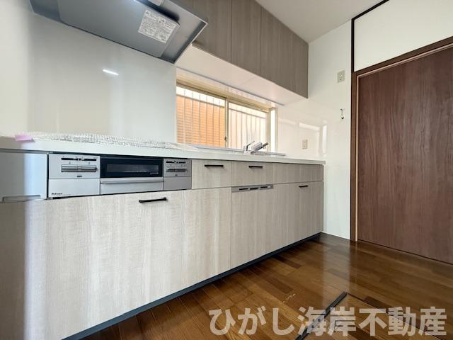 寒川町一之宮３丁目　中古戸建のキッチン|新規リフォーム完了！　食洗器付きシステムキッチン