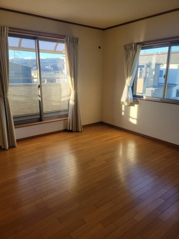 岩出市中島　中古戸建の洋室