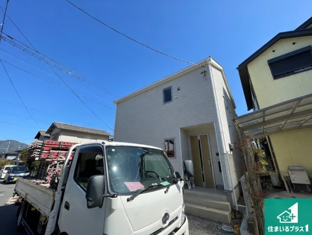 亀岡市大井町小金岐　第2期　新築一戸建ての外観|現在建築中！落ち着いた街並みで新生活を始めることが出来そう！周辺の物件も併せてご紹介させて頂きます！