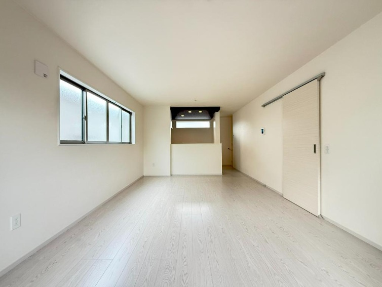 明石市二見町東二見の居間・リビング