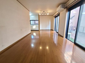 【居間・リビング】 | 北足立郡伊奈町栄３丁目　中古戸建