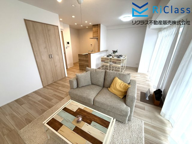 カサベラセントラルプラザ長田の居間・リビング|ゆったり過ごせる居間です