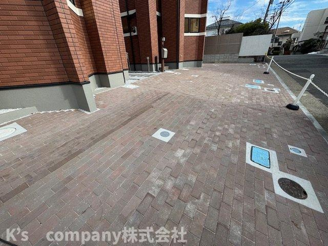 茅ヶ崎市浜竹3丁目　新築戸建　1号棟の駐車場
