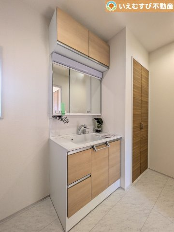 BLOOMING GARDEN　行田市持田4丁目の独立洗面台