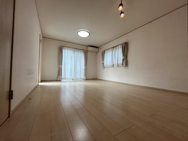 中古戸建　柏市増尾台の居間・リビング