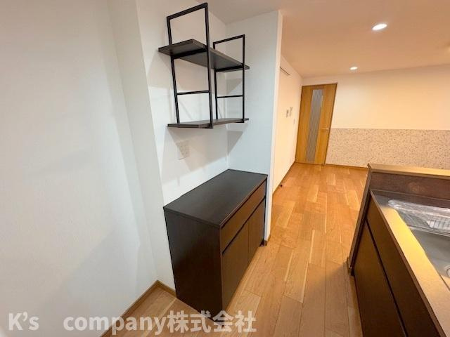 茅ヶ崎市浜竹3丁目　新築戸建　2号棟の内装|パントリー付き◇◇