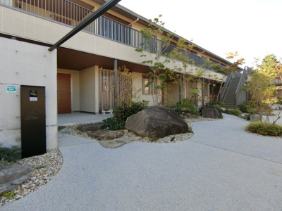 【エントランス】 | ビレッジズ(The villages)シャーメゾン