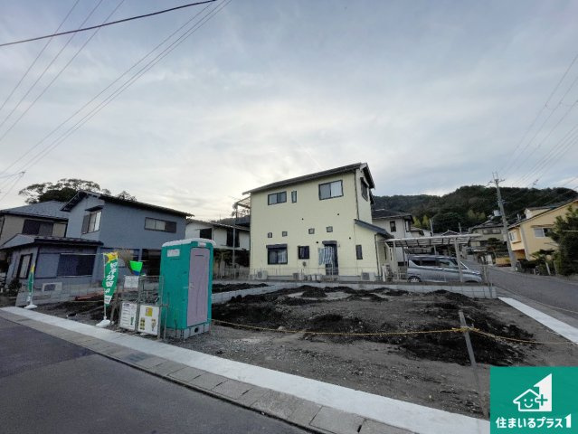 亀岡市大井町小金岐　第2期　新築一戸建ての外観|周辺は落ち着いた街並みの住宅地！子育てがしやすい住環境です！まだ未完成ですが、現地でしかわからない事もございます。是非一度ご覧ください。