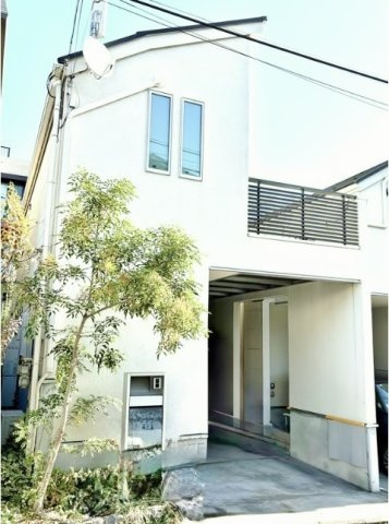 練馬区小竹町1丁目の外観|平成30年築　築浅戸建　美しくスタイリッシュな外観　建物面積127㎡　大型4LDK
江古田駅徒歩6分　小竹向原駅徒歩8分