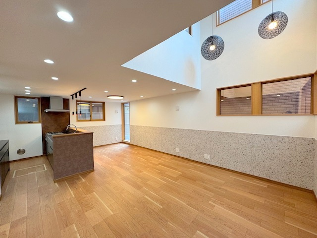 茅ヶ崎市浜竹3丁目　新築戸建　3号棟の居間・リビング|ご家庭が集まるリビングスペース◇◇