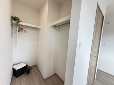 【洋室】 | 八重瀬町具志頭（全5棟）E号棟 | ※同仕様写真です