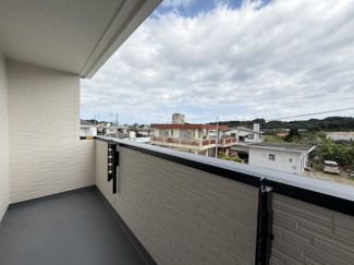 【バルコニー】 | 八重瀬町具志頭（全5棟）E号棟 | E号棟　インナーバルコニー♪