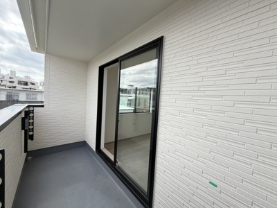 【バルコニー】 | 八重瀬町具志頭（全5棟）E号棟 | ※同仕様写真です