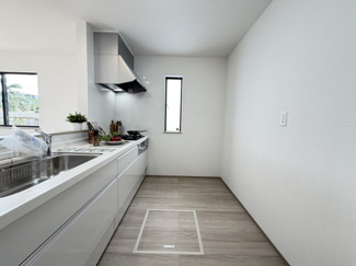 【キッチン】 | 八重瀬町具志頭（全5棟）E号棟 | E号棟　使いやすいシステムキッチン♪