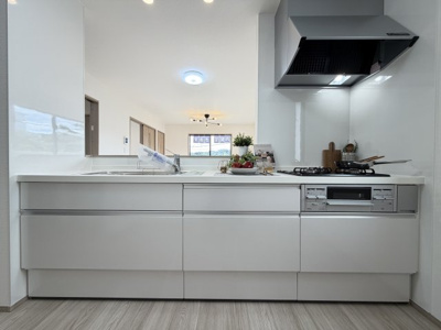 【キッチン】 | 八重瀬町具志頭（全5棟）E号棟 | ※同仕様写真です