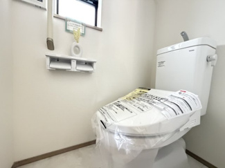 【トイレ】 | 八重瀬町具志頭（全5棟）E号棟 | E号棟　温水洗浄便座♪