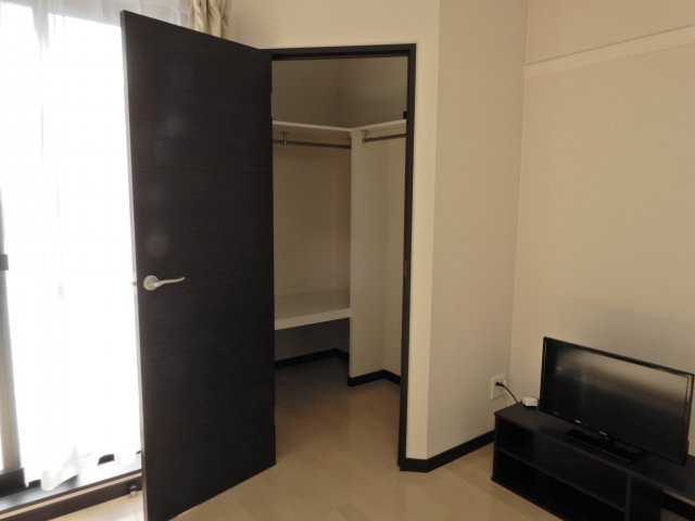 レオネクストエイザの収納