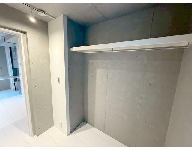 荒川区東日暮里４丁目の賃貸マンションの収納