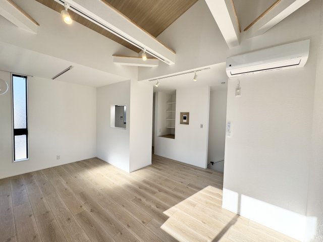 CS GARDEN 吉祥寺の居間・リビング