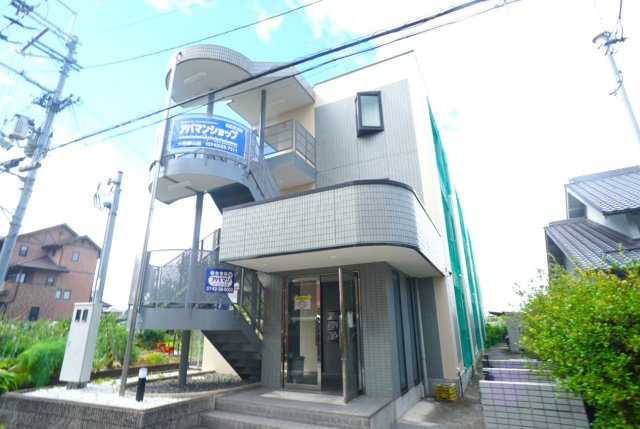 フォーレスト郡山の外観