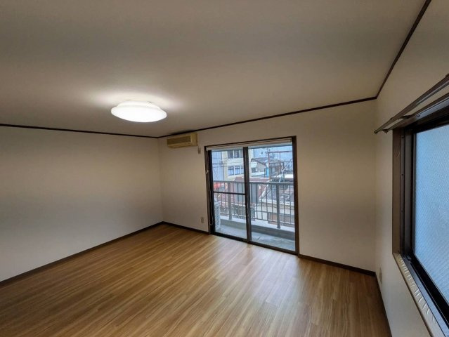 平野ビルのバルコニー