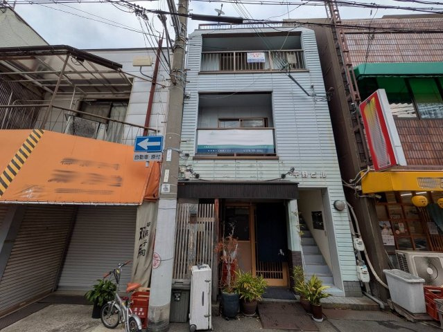 平野ビルの外観