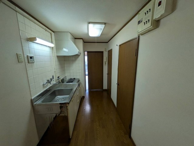 平野ビルの居間・リビング