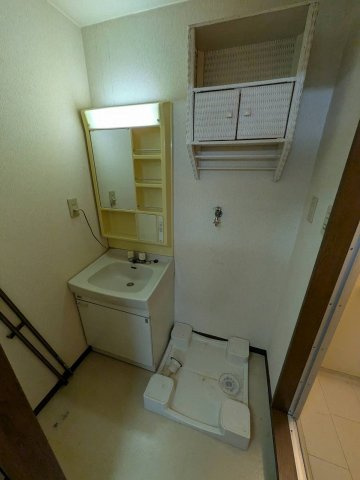 平野ビルの洗面所