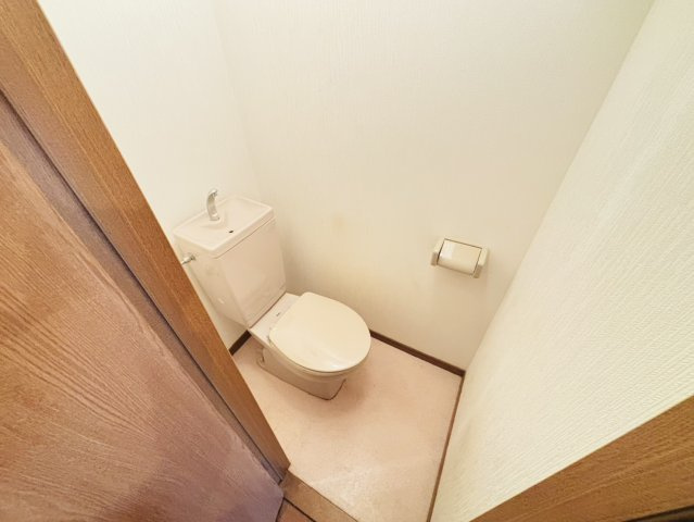 WIN二日市の周辺