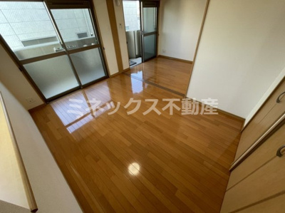 【その他】 | ユーミー波島 | 同タイプのお部屋の写真。現況を優先します。