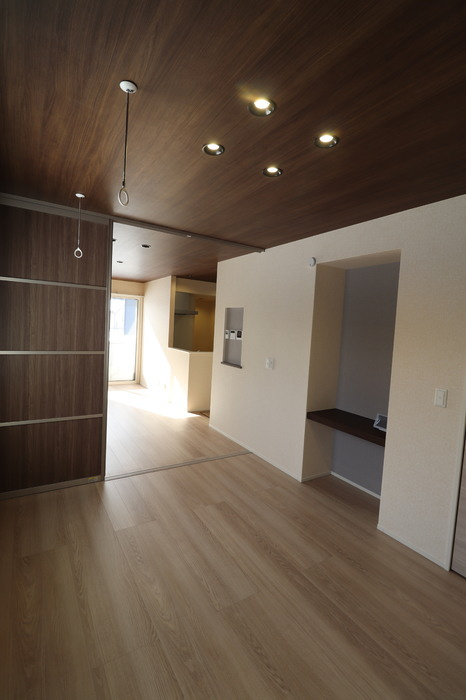 RESUA向中野　B棟の洋室