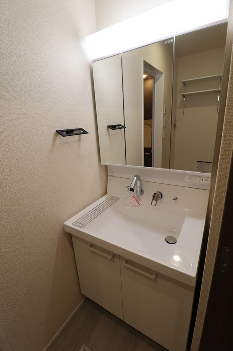 RESUA向中野　B棟の独立洗面台