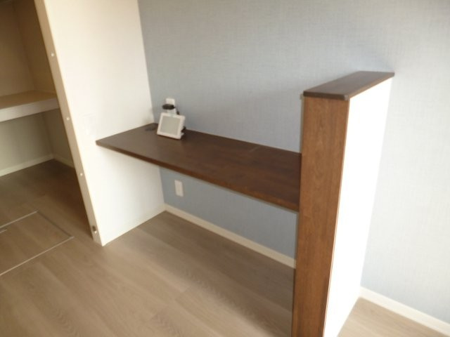 ル・コキヤージュの内装|作業机