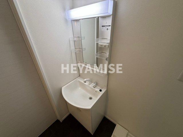 ヴィオラ真崎町の洗面所|※室内画像は類似物件のもの