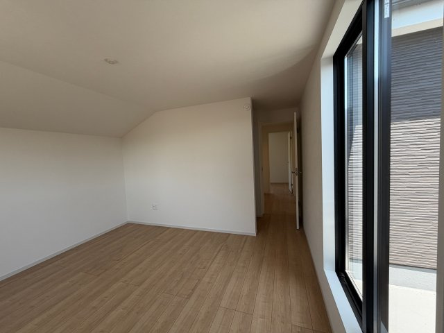瀬谷区橋戸3丁目新築戸建【4LDK+カースペース2台/広々LDK約21帖/南向き大型バルコニー】の寝室
