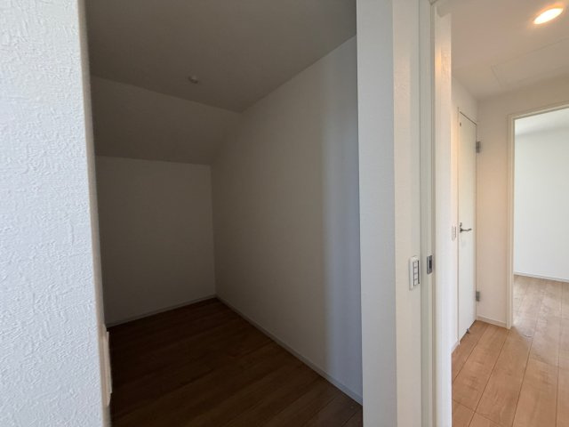 瀬谷区橋戸3丁目新築戸建【4LDK+カースペース2台/広々LDK約21帖/南向き大型バルコニー】の収納