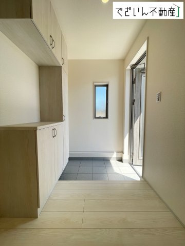 【玄関】 | Livele Garden.S鴻巣市鎌塚　新築住宅 | 現地(2026年4月撮影)