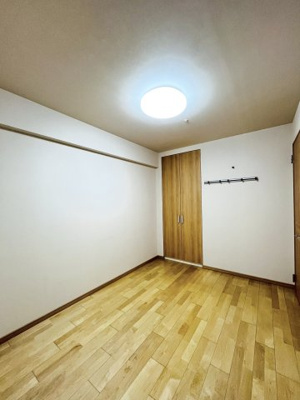 【玄関】 | 森都OSAKAウエストヴィル | LDKへと続く廊下です。