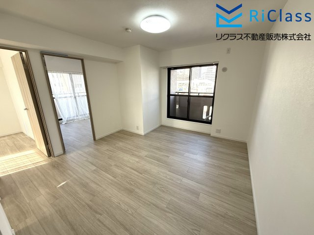 ローレル新長田の居間・リビング