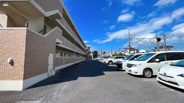 シティパル山王台の駐車場