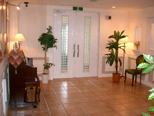 クラッシークラブのエントランス