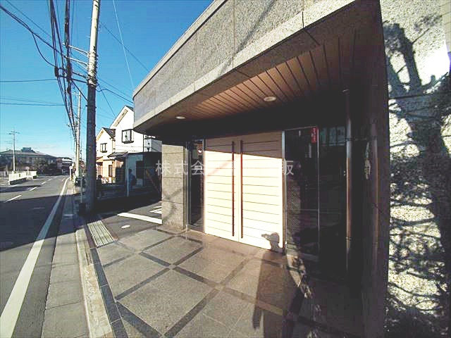 【エントランス】 | フォルテコート若葉 | 毎日通るエントランスはこのようになっています